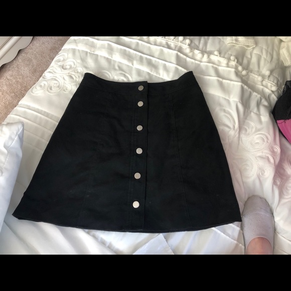 Black button up skirt - Picture 2 of 2
